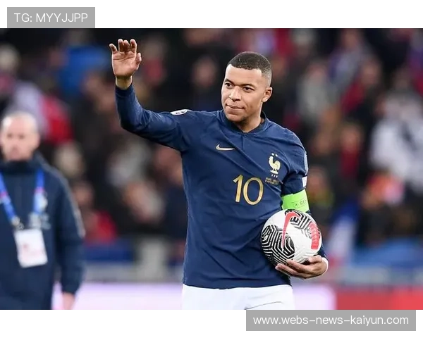 姆巴佩私下喜好收藏运动鞋，被网友扒出稀有款